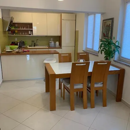 Smokrovic *2* Apartman Starigrad-Paklenica